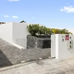 فيلة Altos Anane 10a By Escape